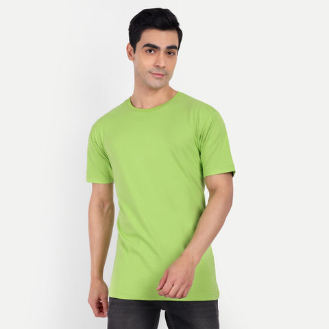 Men Pear Green Solid Round Neck Half Sleeve T-shirt.